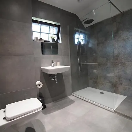 Siedlisko Pod Swierkami-twoj Wlasny Kawalek Raju