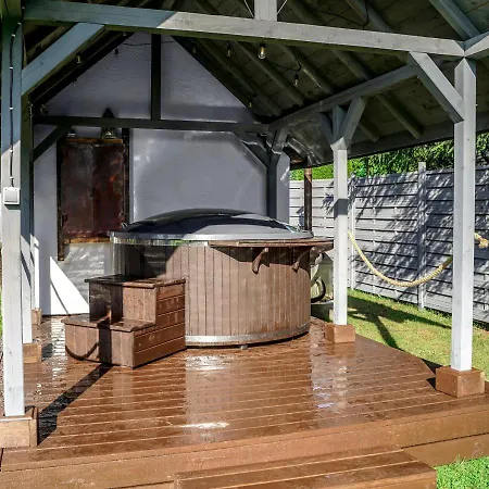 Siedlisko Pod Swierkami-twoj Wlasny Kawalek Raju * Malkinie